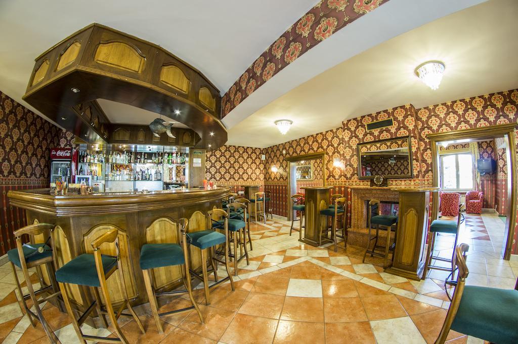 Hotel Mazurski Dworek มิโคไวกี ภายนอก รูปภาพ