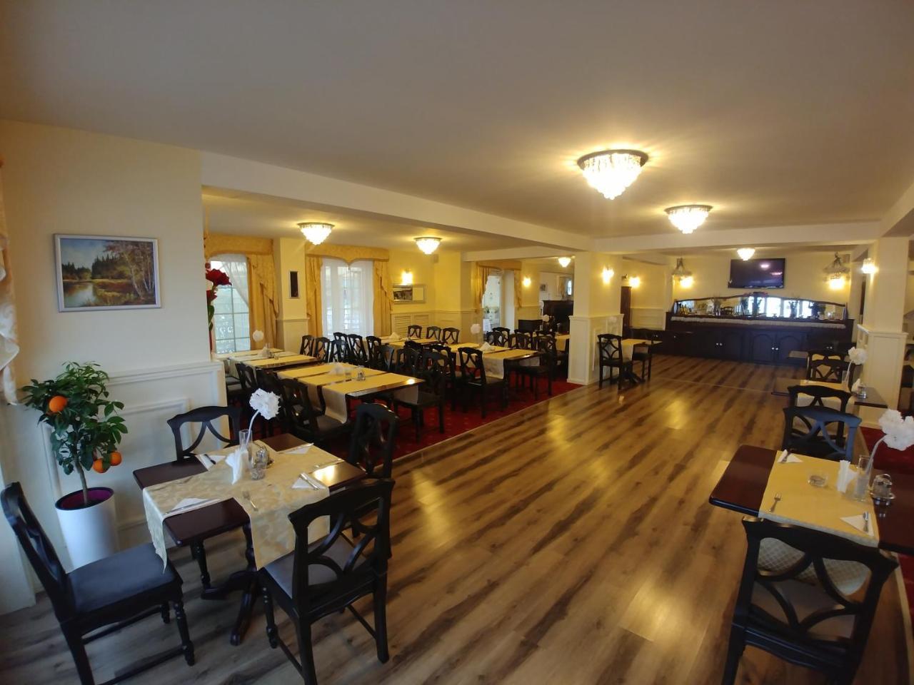 Hotel Mazurski Dworek มิโคไวกี ภายนอก รูปภาพ